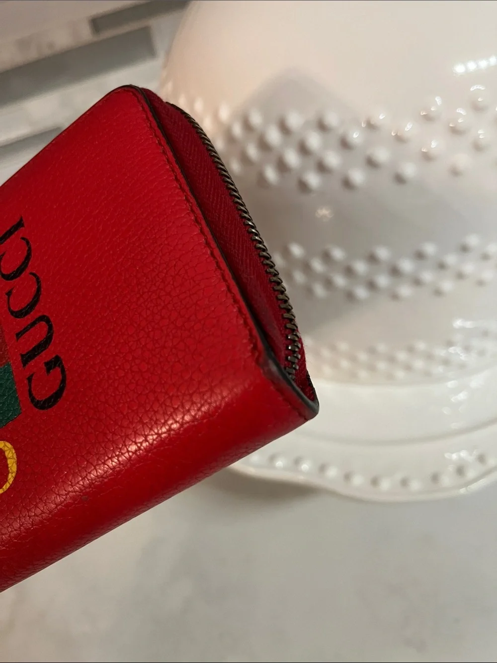 Gucci Red Leather Zip Wallet with Green & Gold Logo - Picture 3 of 10